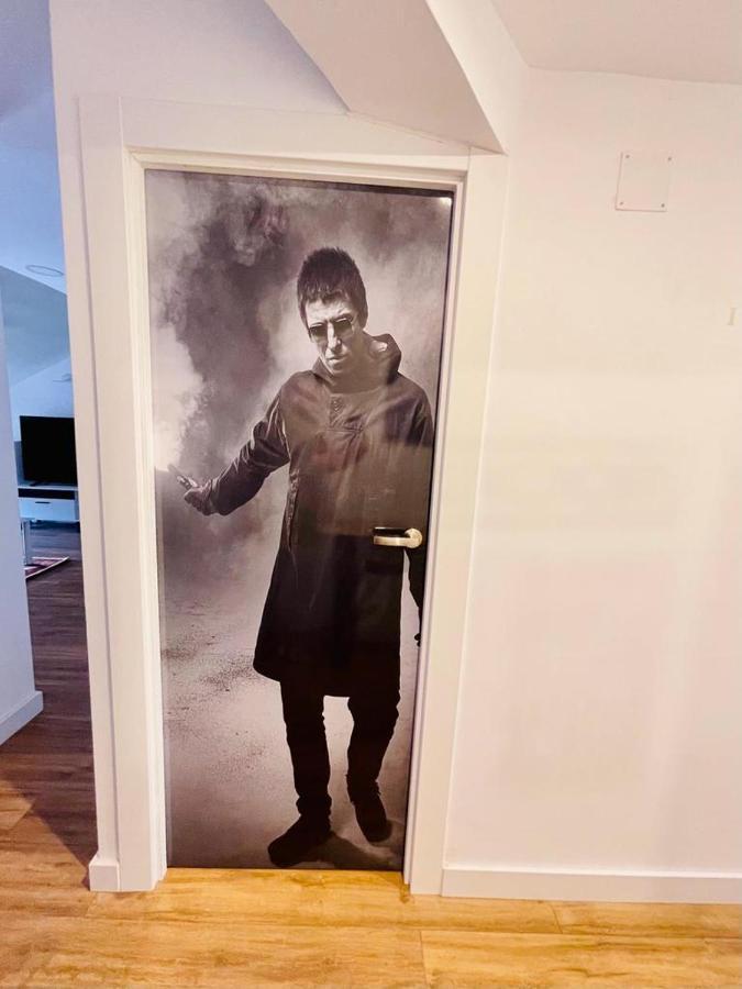 La Casa Del Rock Apartment อารันดา เด ดวยโร ภายนอก รูปภาพ