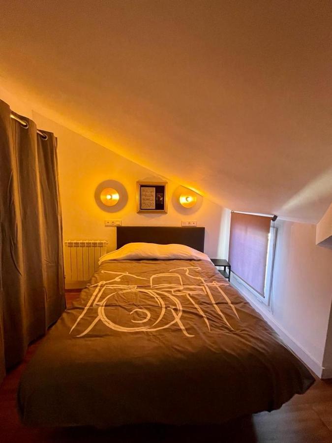 La Casa Del Rock Apartment อารันดา เด ดวยโร ภายนอก รูปภาพ